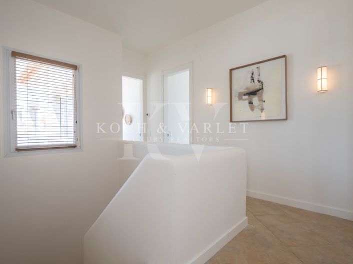 Image No.30-9 Bed Villa for sale