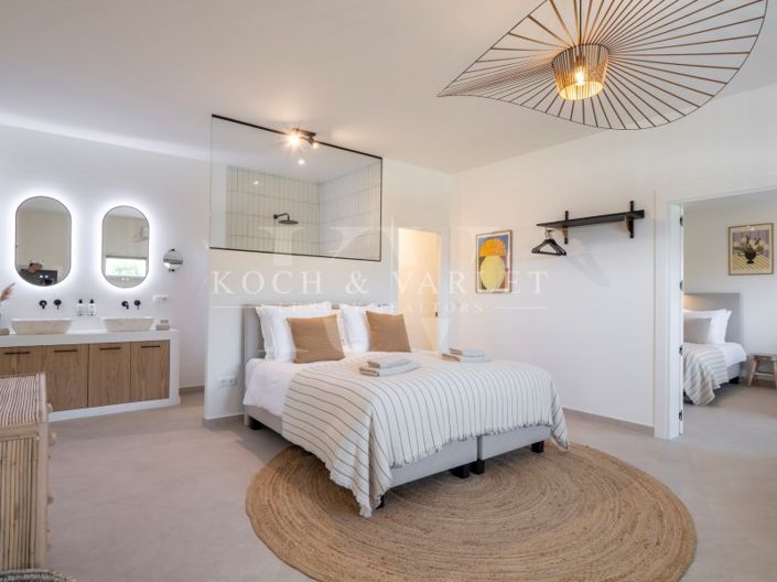 Image No.32-9 Bed Villa for sale