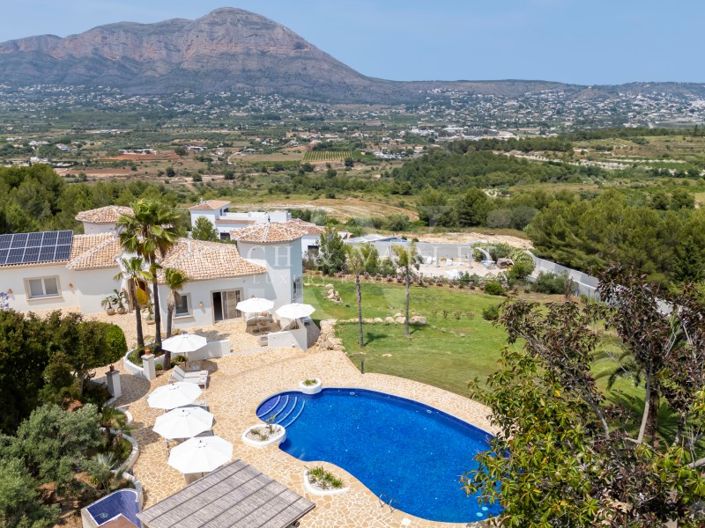 Image No.79-9 Bed Villa for sale