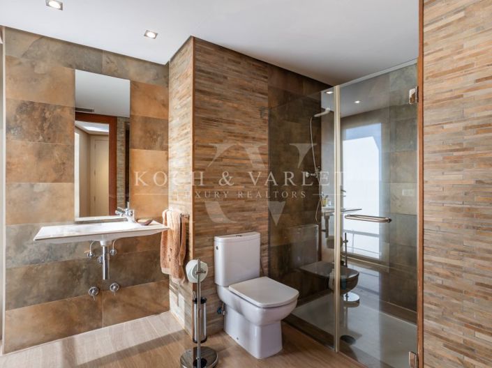 Image No.51-7 Bed Villa for sale