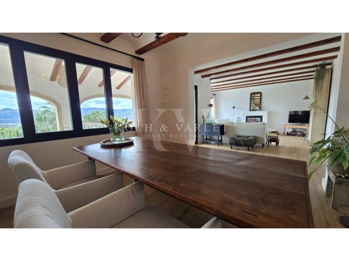 Image No.10-5 Bed Villa for sale