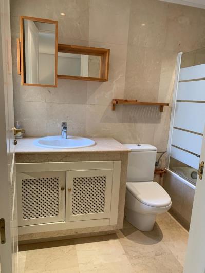 Image No.26-22 Bed Townhouse for sale