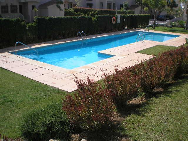 Image No.33-22 Bed Townhouse for sale