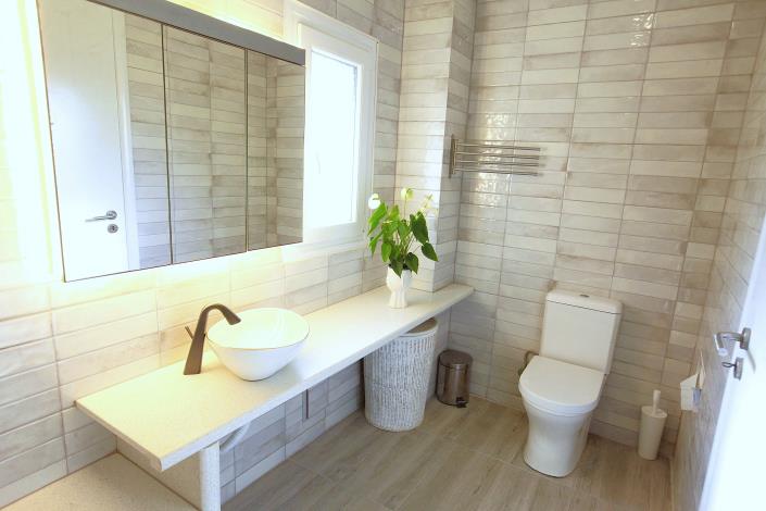 Image No.26-3 Bed Villa / Detached for sale