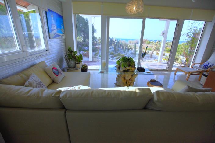 Image No.20-3 Bed Villa / Detached for sale