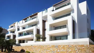 original_2-bed-2-bath-apartment-on-las-colinas-acacia-blq1-ext6863c4577e1aa-jpg