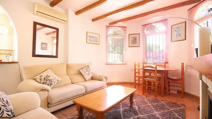 Image No.14-4 Bed Villa / Detached for sale