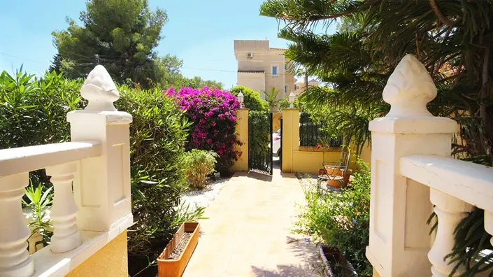 Image No.33-4 Bed Villa / Detached for sale