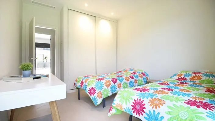 Image No.17-3 Bed Villa / Detached for sale