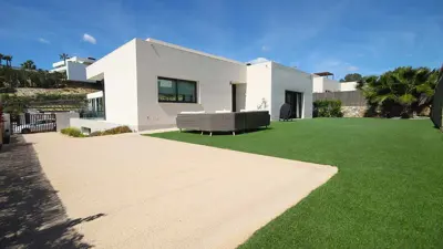 original_3-bed-detached-modern-villa-with-pool-on-las-colinas-drive-space6863ceebc2d2e-jpg