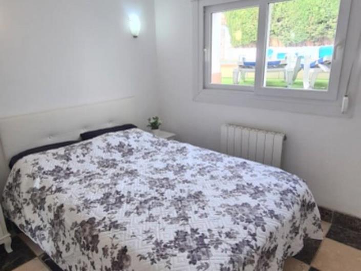 Image No.28-10 Bed Villa / Detached for sale