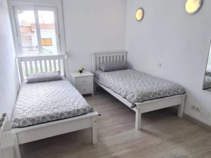 Image No.33-10 Bed Villa / Detached for sale