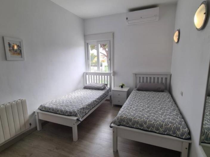 Image No.35-10 Bed Villa / Detached for sale