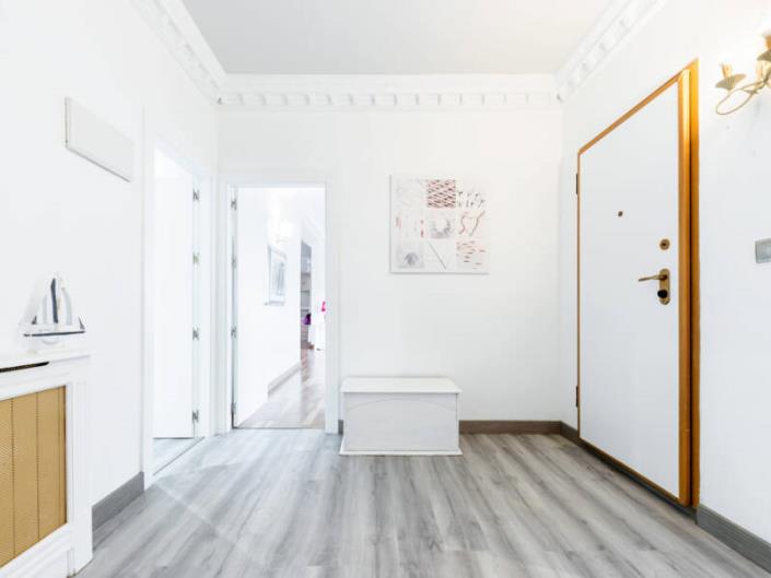 Image No.40-10 Bed Villa / Detached for sale