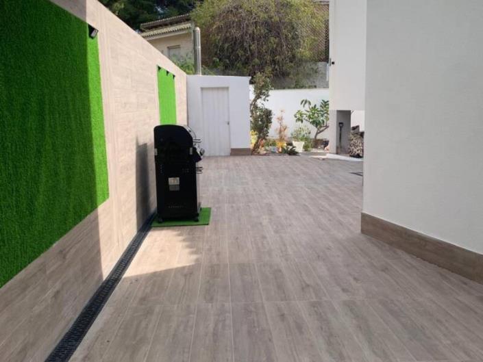 Image No.43-10 Bed Villa / Detached for sale