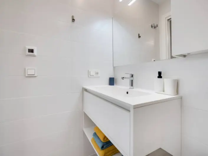 Image No.29-2 Bed Apartment for sale