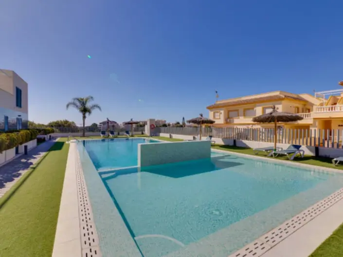 Image No.36-2 Bed Apartment for sale