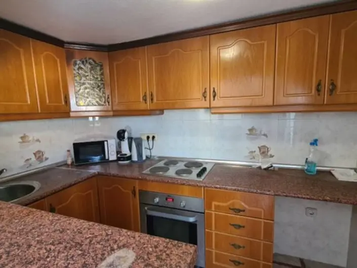 Image No.12-6 Bed Villa / Detached for sale