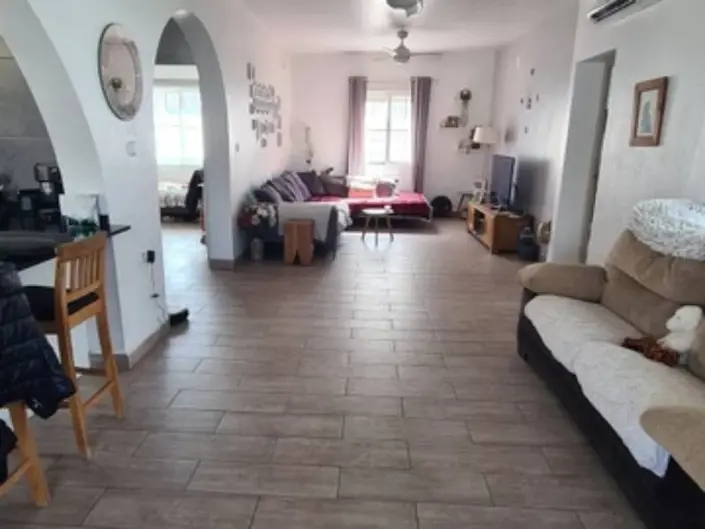 Image No.14-6 Bed Villa / Detached for sale