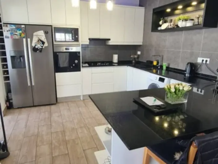 Image No.9-6 Bed Villa / Detached for sale