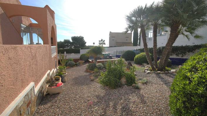 Image No.19-2 Bed Villa / Detached for sale