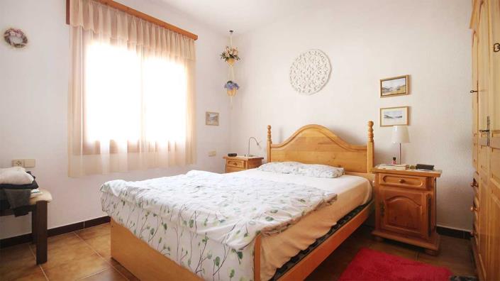 Image No.8-2 Bed Villa / Detached for sale