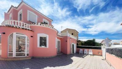 5-bed-detached-villa-in-playa-flamenca-ext