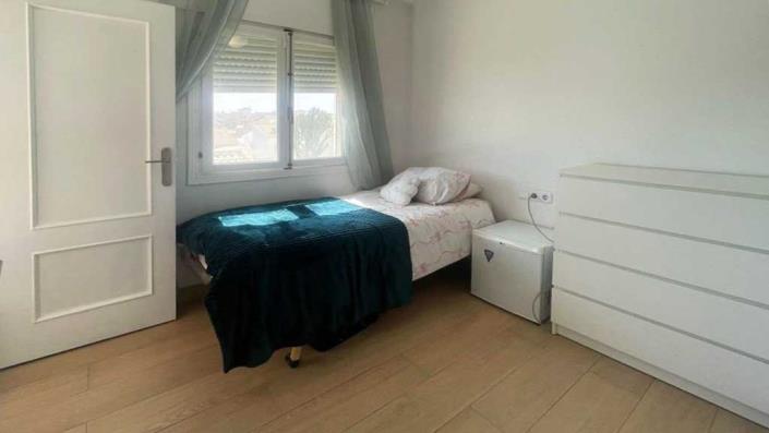 Image No.16-5 Bed Villa / Detached for sale