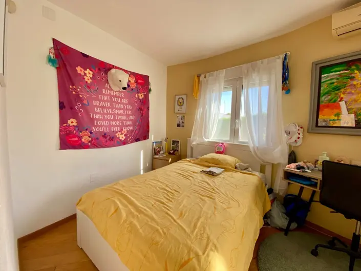 Image No.20-4 Bed Villa / Detached for sale