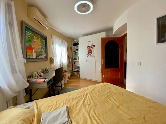 Image No.23-4 Bed Villa / Detached for sale