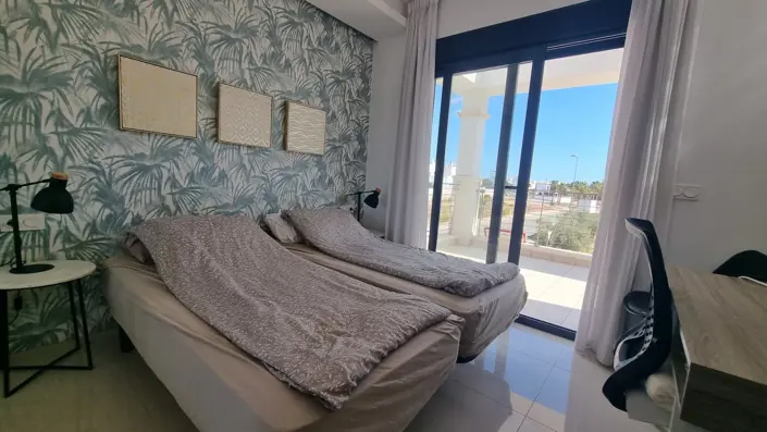 Image No.15-3 Bed Townhouse for sale