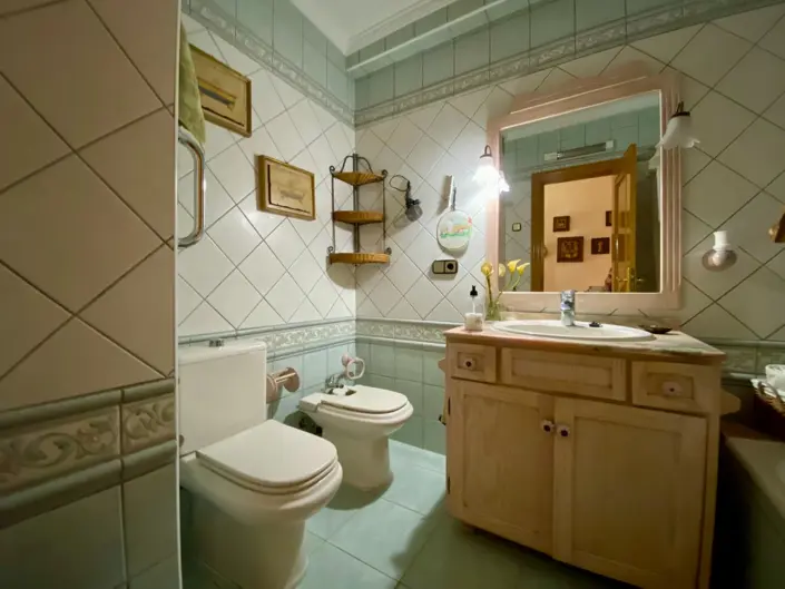 Image No.26-3 Bed Apartment for sale