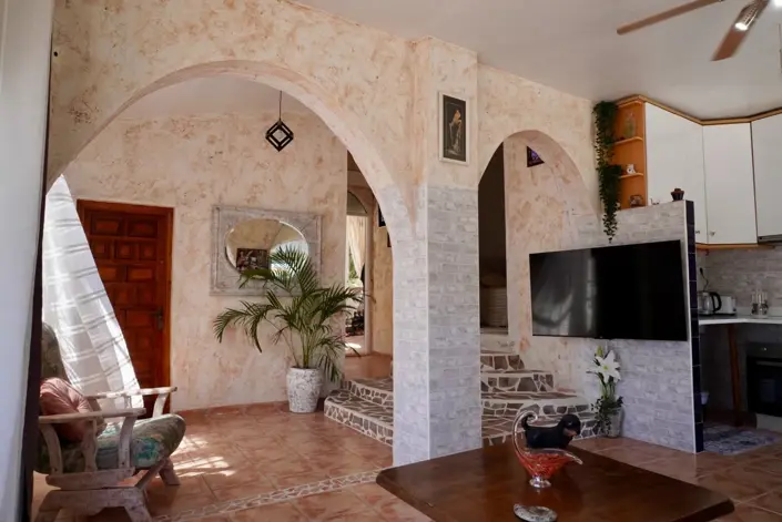 Image No.5-5 Bed Villa / Detached for sale