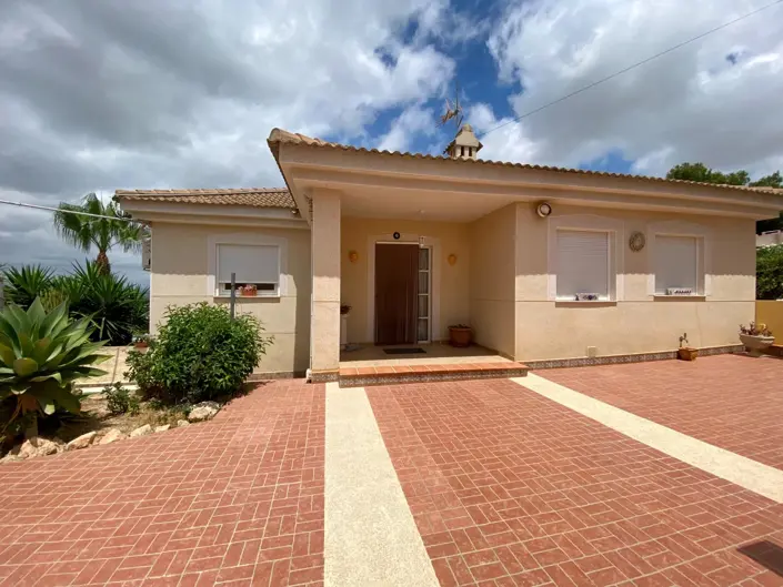 Image No.35-3 Bed Villa / Detached for sale