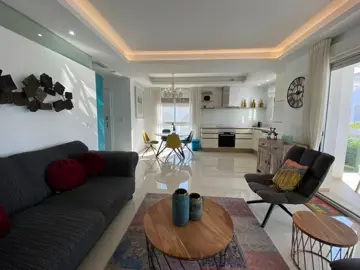 original_o-1iv5u25jo17kc1h8l1h1kmr12jd3d68fb8aa499f66-jpeg