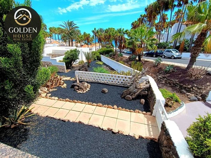 Image No.30-5 Bed Property for sale