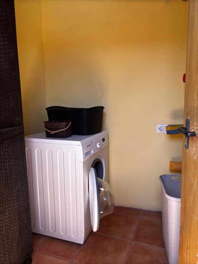 Image No.22-3 Bed Property for sale