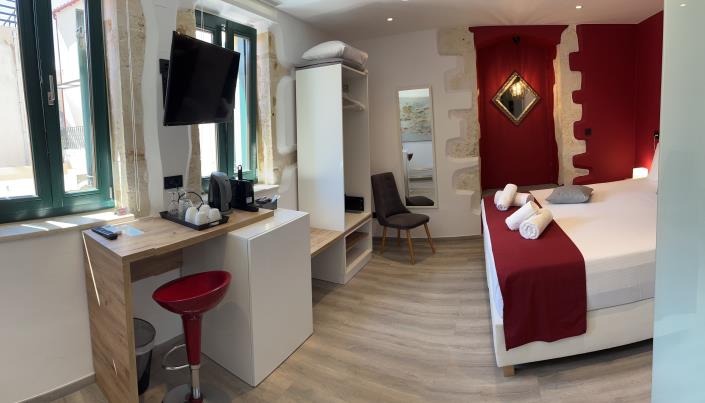 Image No.3-6 Bed Hotel for sale