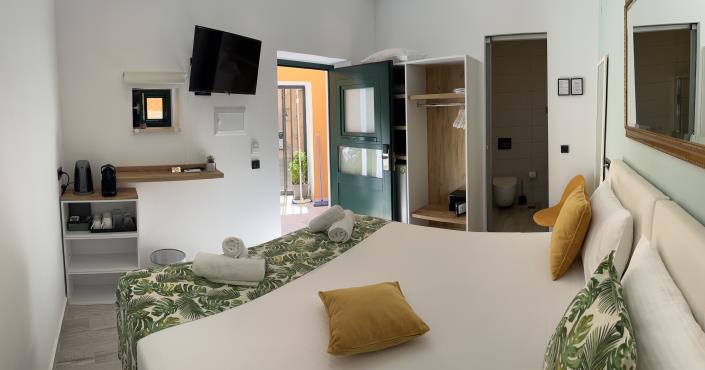 Image No.23-6 Bed Hotel for sale