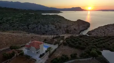 329015607_1600x1200-jpg