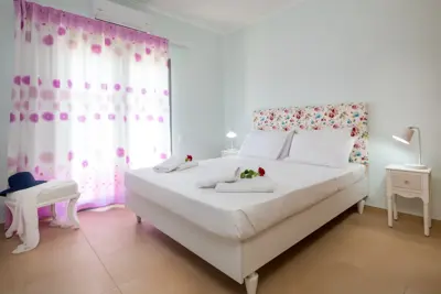 326824026_1600x1200-jpg