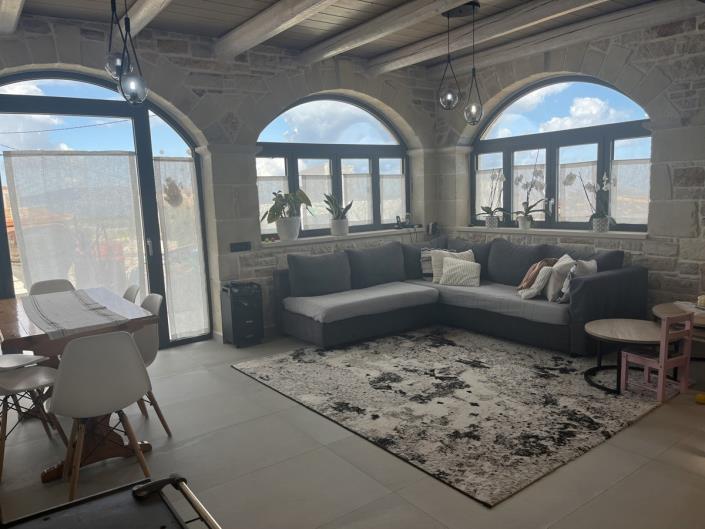 Image No.9-2 Bed Villa for sale