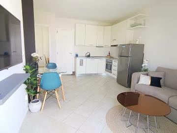 9b8433_76853eb9754c49e98cc3b4e574e70a2f-mv2-jpeg