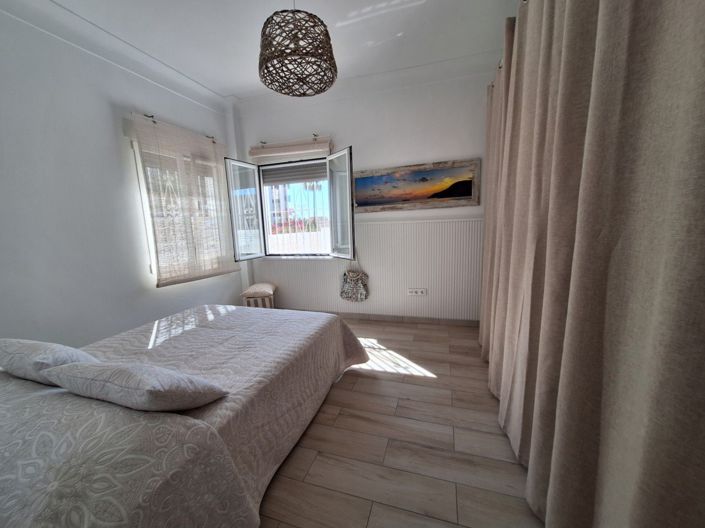 Image No.5-6 Bed Villa for sale