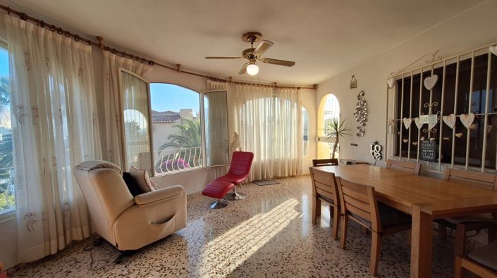 Image No.6-3 Bed Villa for sale