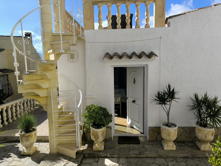 Image No.22-2 Bed Bungalow for sale