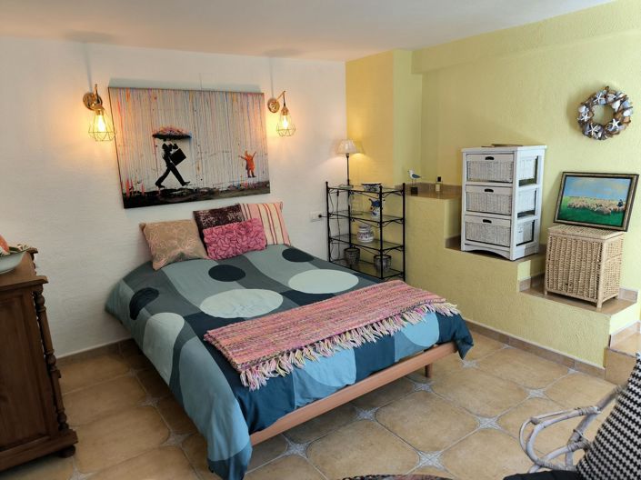 Image No.42-2 Bed Bungalow for sale