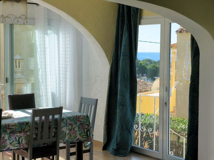 Image No.10-2 Bed Bungalow for sale