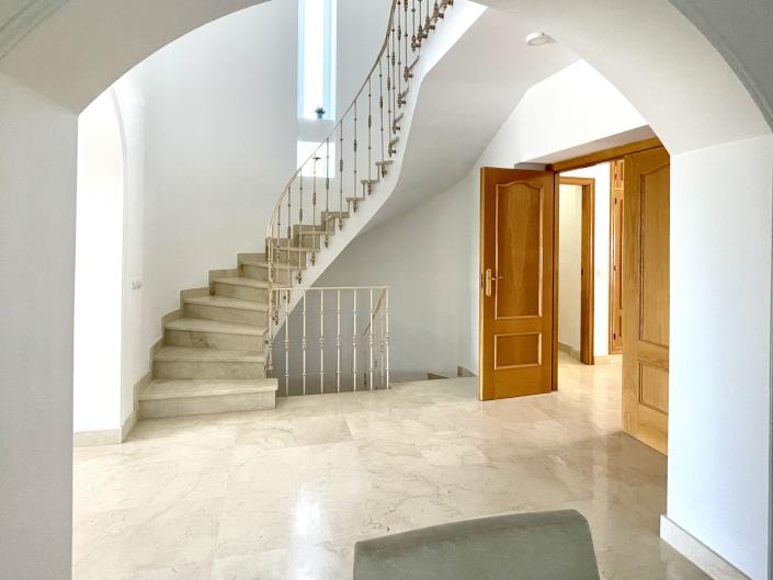 Image No.16-4 Bed Villa / Detached for sale