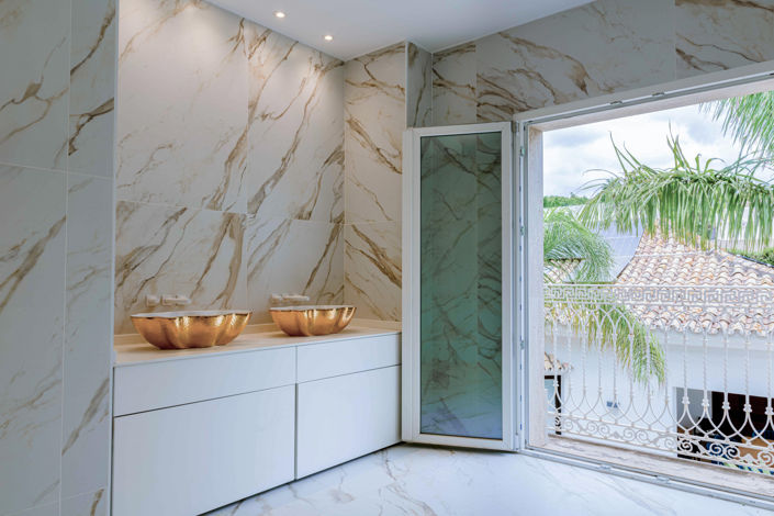 Image No.10-5 Bed Villa for sale